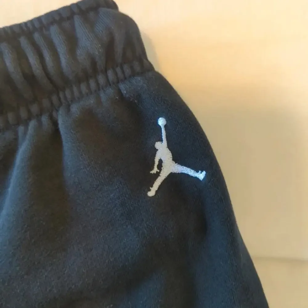 Men's Jordan Sweatpants – Athletic Joggers with Streetwear Style